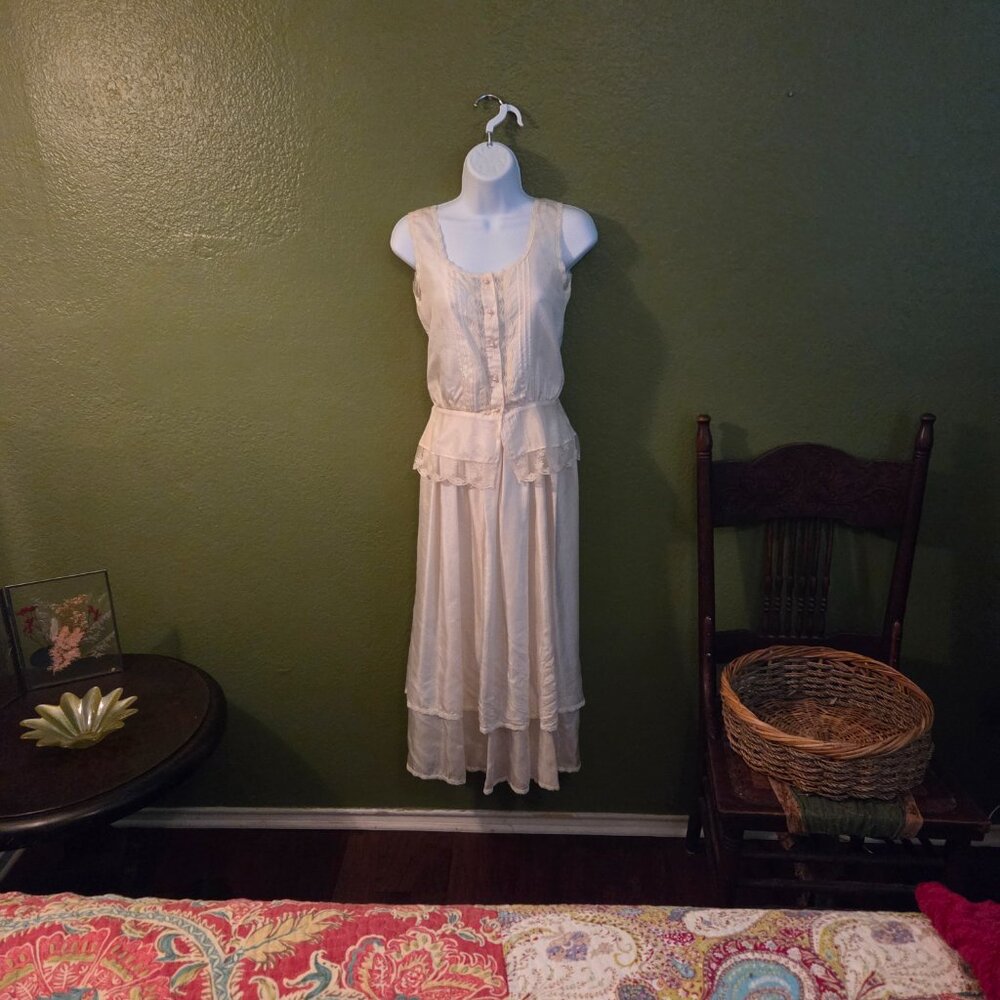 GORGEOUS Vintage BOHO  - 100% Silk - Camisole w/layered skirt